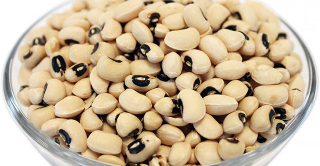 Unleash the Joyful Power of Black-Eyed Beans: A Nutritional Treasure for Your Health🫛🧑🏾⚕️ 2 black-eyed beans nutrition