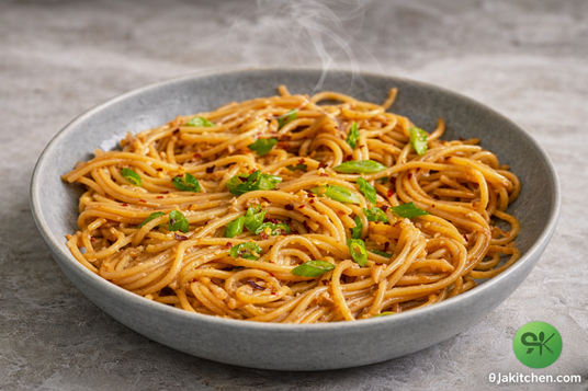 homemade garlic noodles