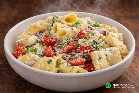 creamy garlic pasta salad