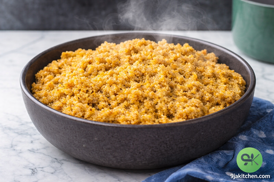 easy Garlic Quinoa